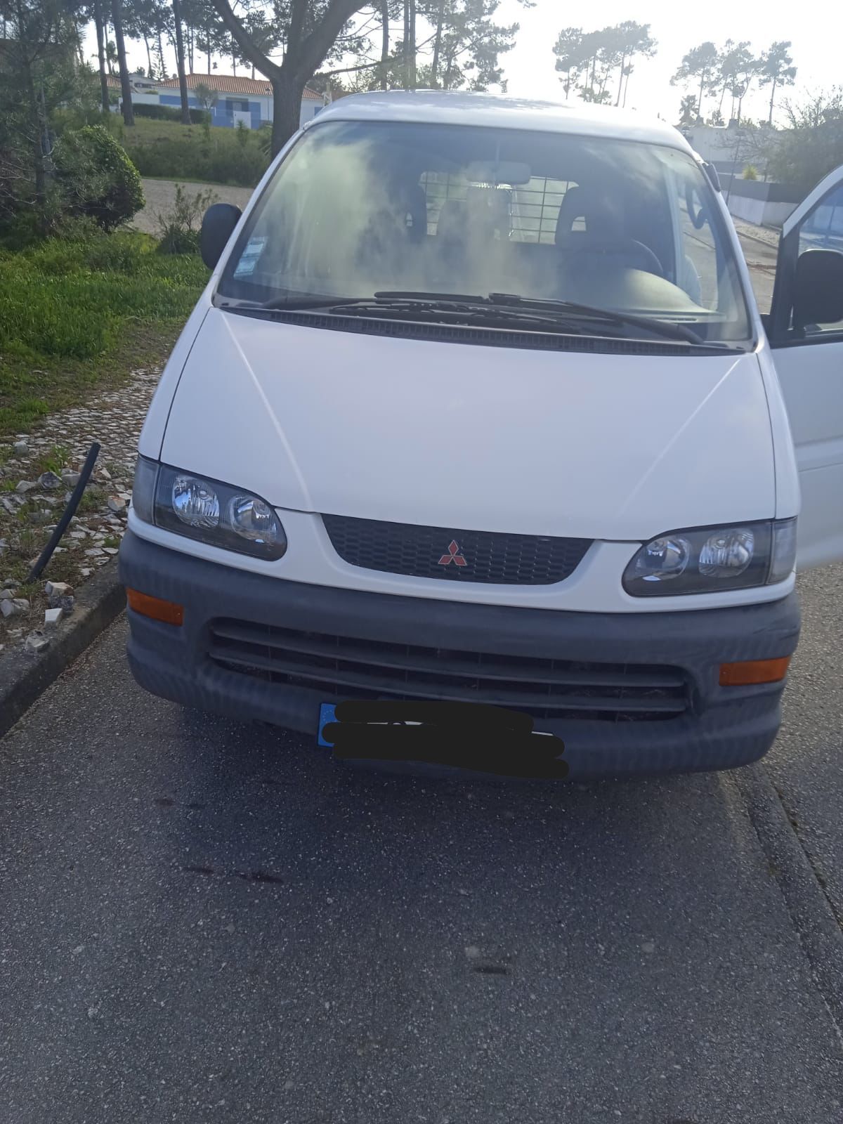 Carrinha Mitsubishi L400