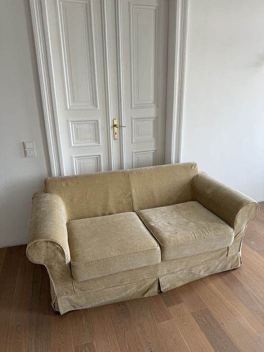 Velvet Sofa - rozkładana kanapa z weluru