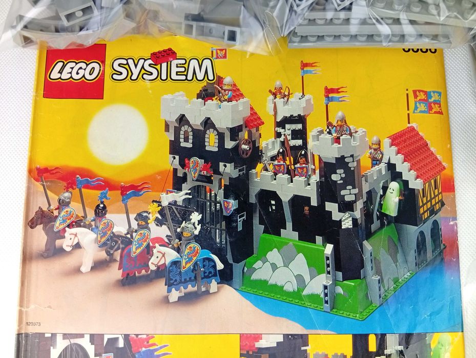 LEGO System Castle 6086 Black Knight's Castle