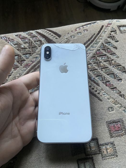 Продам iphone x на 64gb