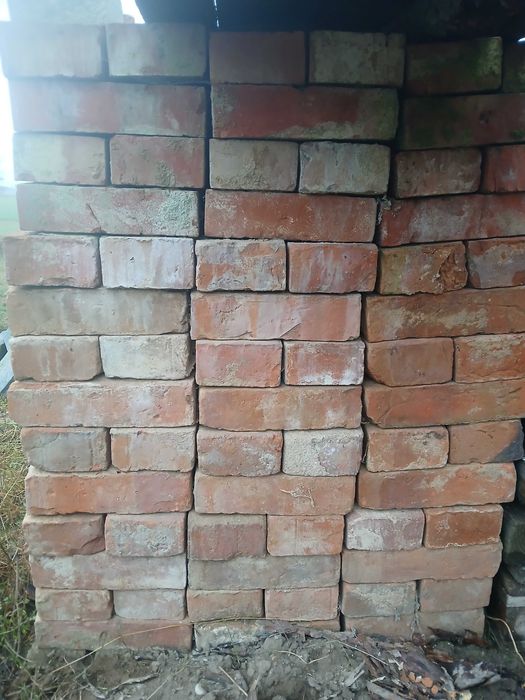 Cegła pełna rozbiórkowa oczyszczona
