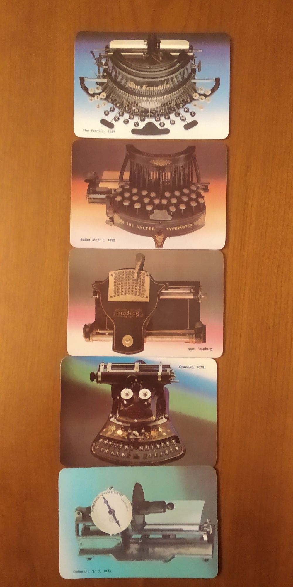 Calendários de bolso de máquinas de escrever  antigas