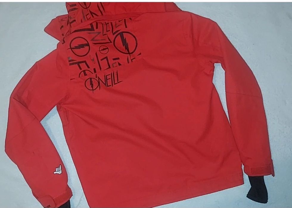 Casaco sky/neve/frio/vento O'neill 10-12 anos
Vermelho