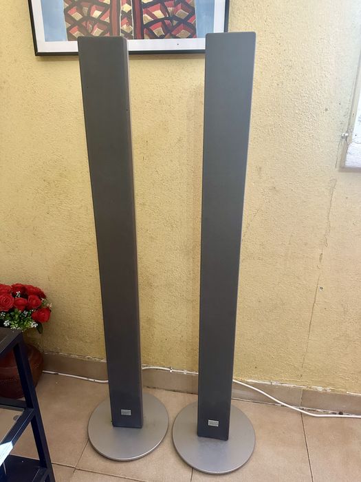 Colunas Sony cinzentas