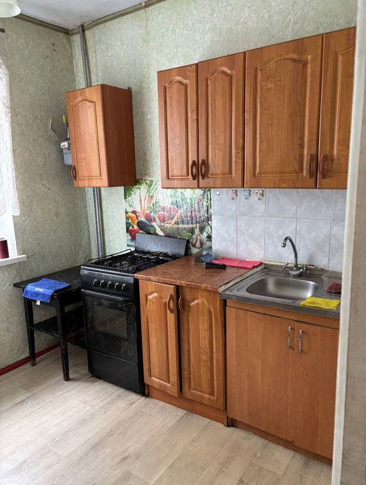 Сдам 3 комнатную квартиру Хортицкой район