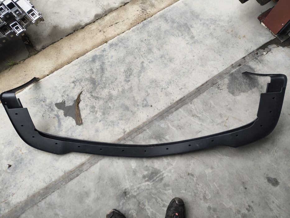 Dodge Challenger SRT 2014- dokładka spoiler zderzaka przedniego