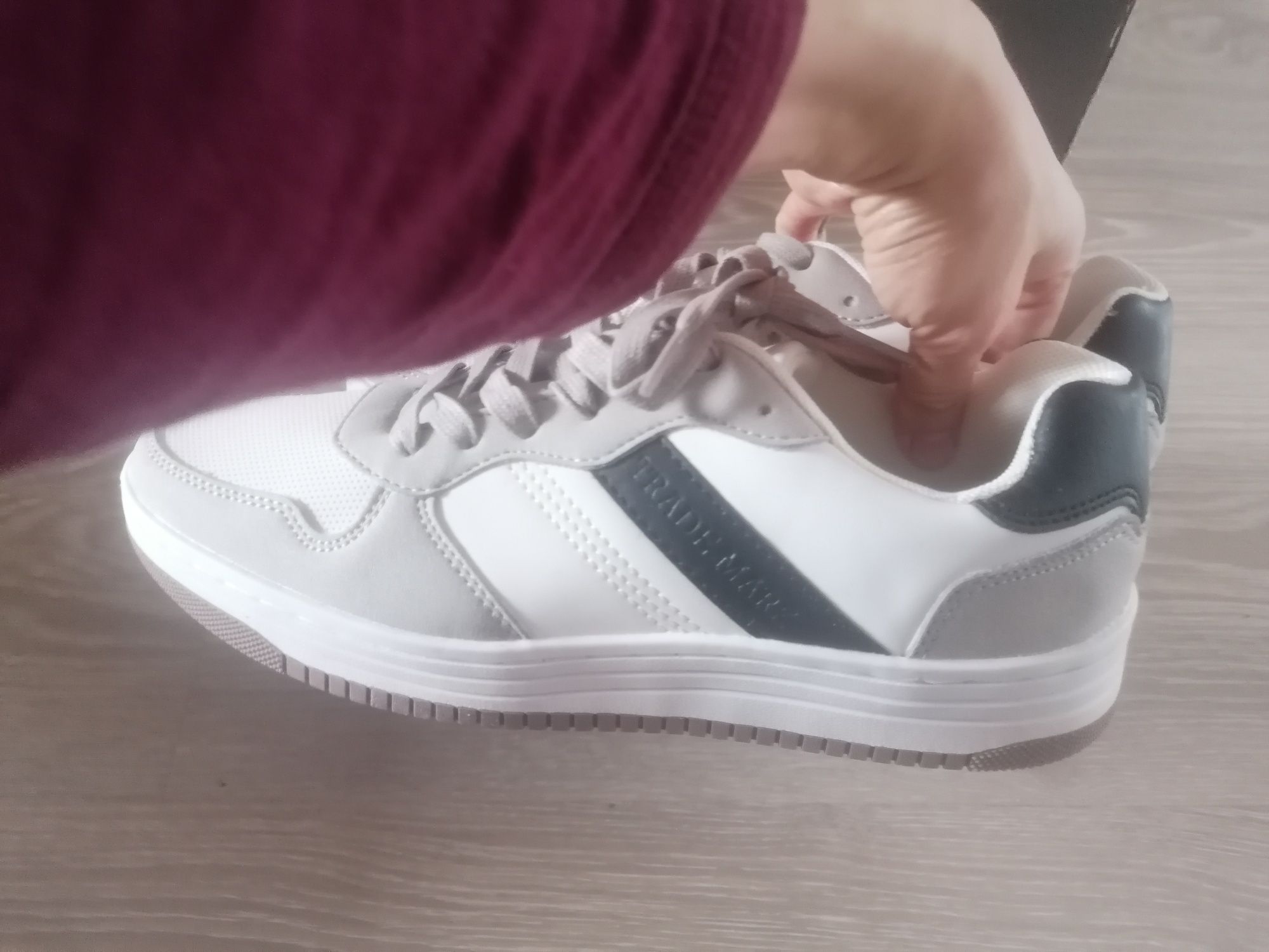 Buty męskie rozmiar 42 nowe