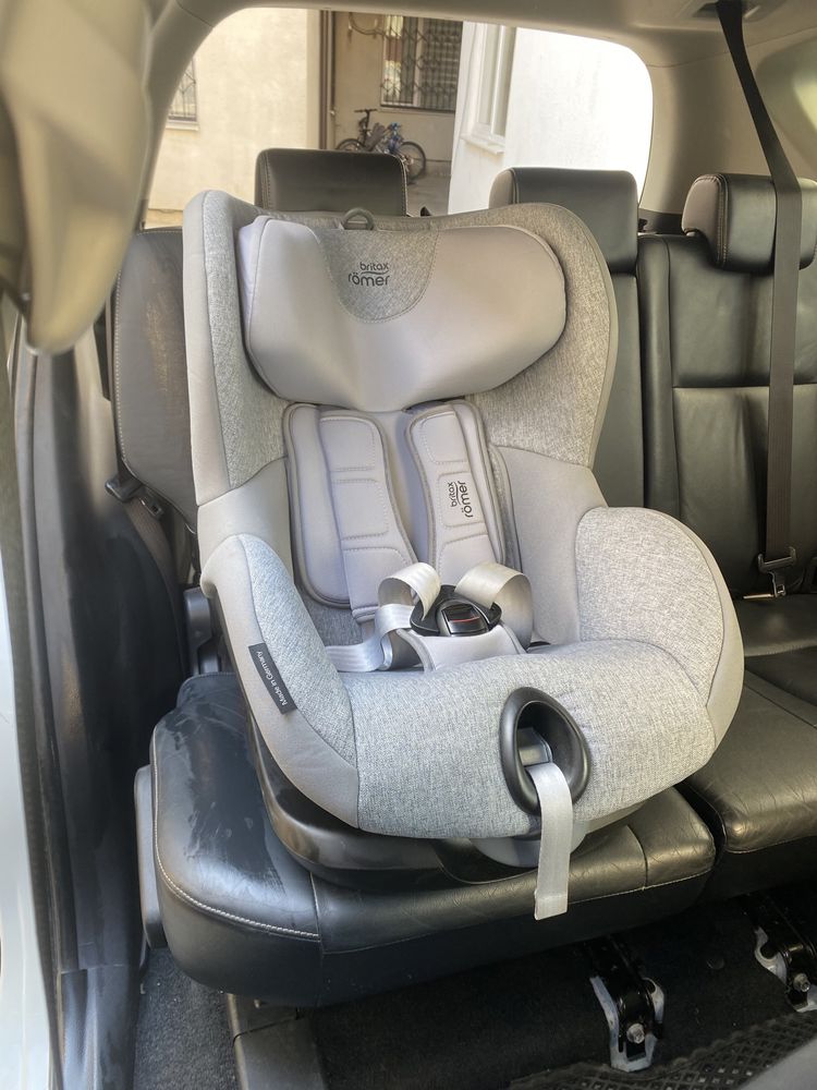 Автокрісло Britax Romer TRIFIX2 i-SIZE