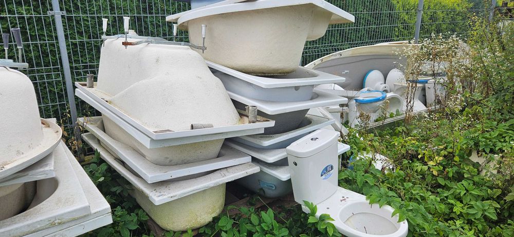 17 wanien 5 brodzików 7 umywalek miski WC kompakt itd Cersanit Koło