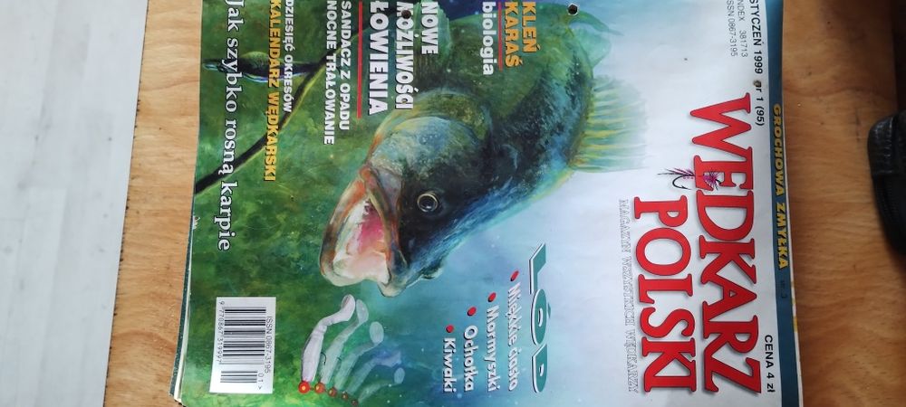 Tytuł:Wędkarz Polski 1-12 z 1999 roku

Stan:bardzo dobry podniszczone
