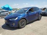 Tesla Model X 2017 року