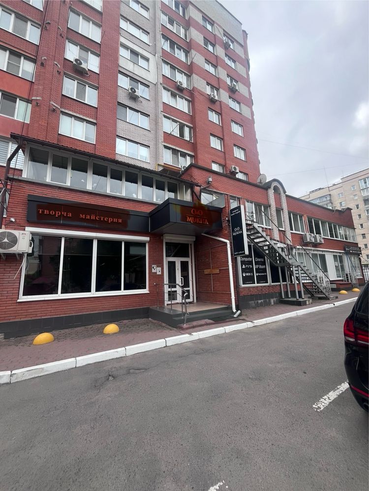Оренда приміщення з окремим входом.