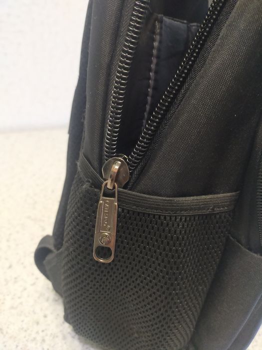 Шкільний рюкзак у гарному стані