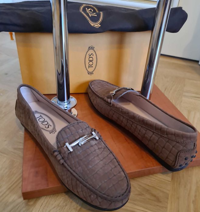 Nowe mokasyny marki "TOD'S" rozmiar 39.5