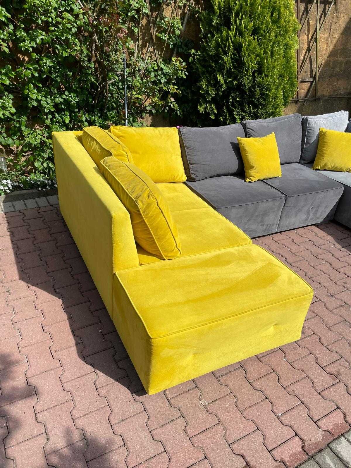 Narożnik z funkcją spania Typu U - 323 x 200 cm - w dobrym stanie