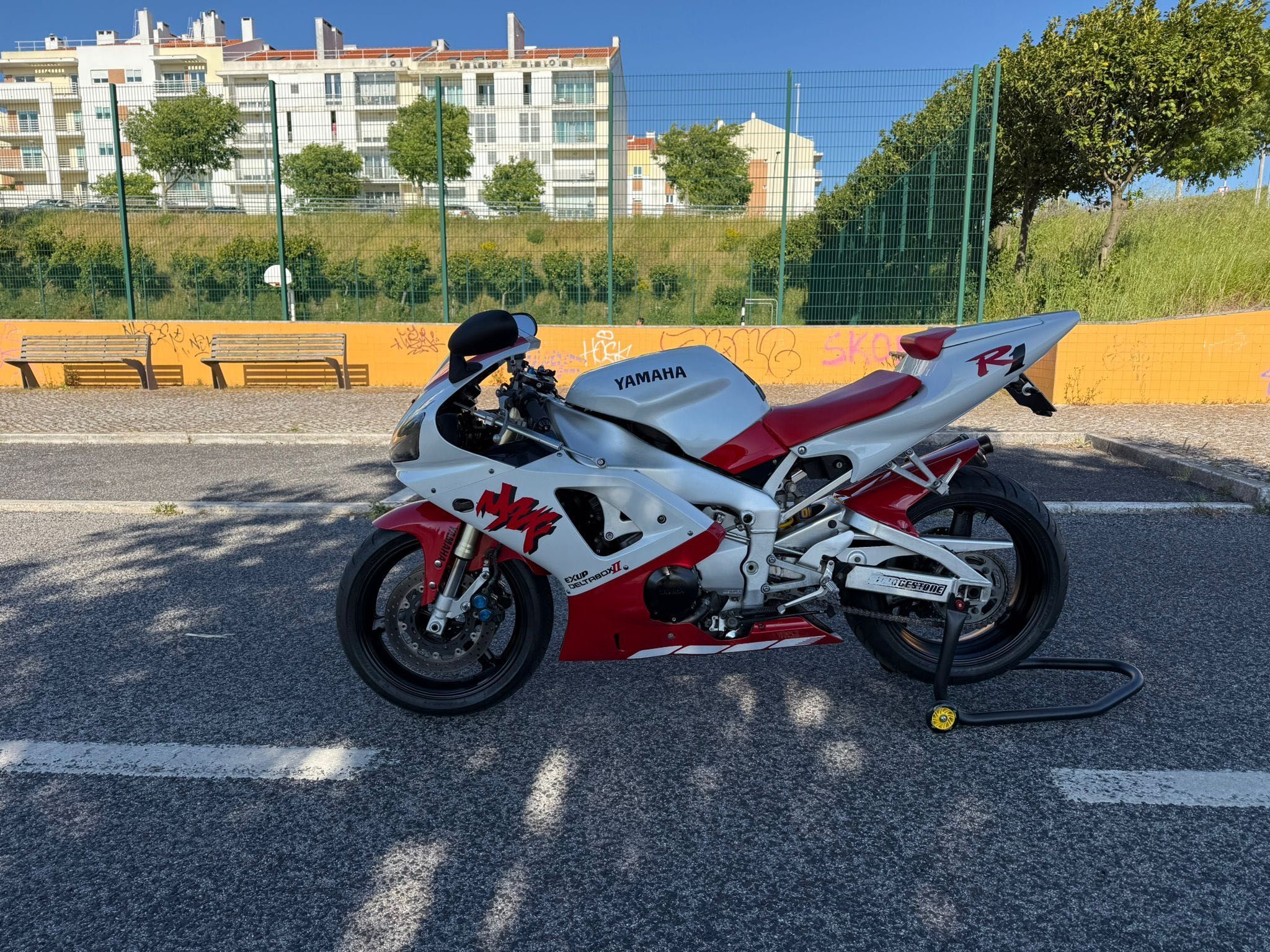 Vendo Yamaha R1 - 1998 - 1st Generation