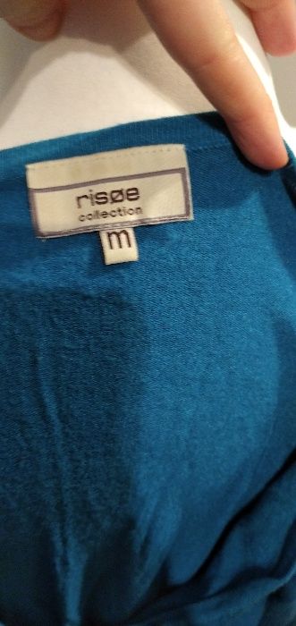 Niebieski błękitny sweterek zapinany na guzki M