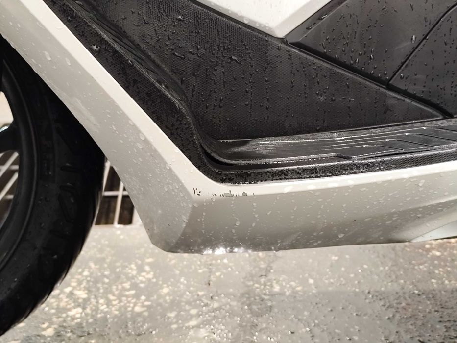 Honda PCX ( nova de garagem )