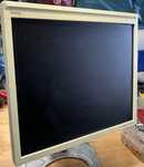 iiyama ProLite D 1906S monitor z uchwytem  sufitowym