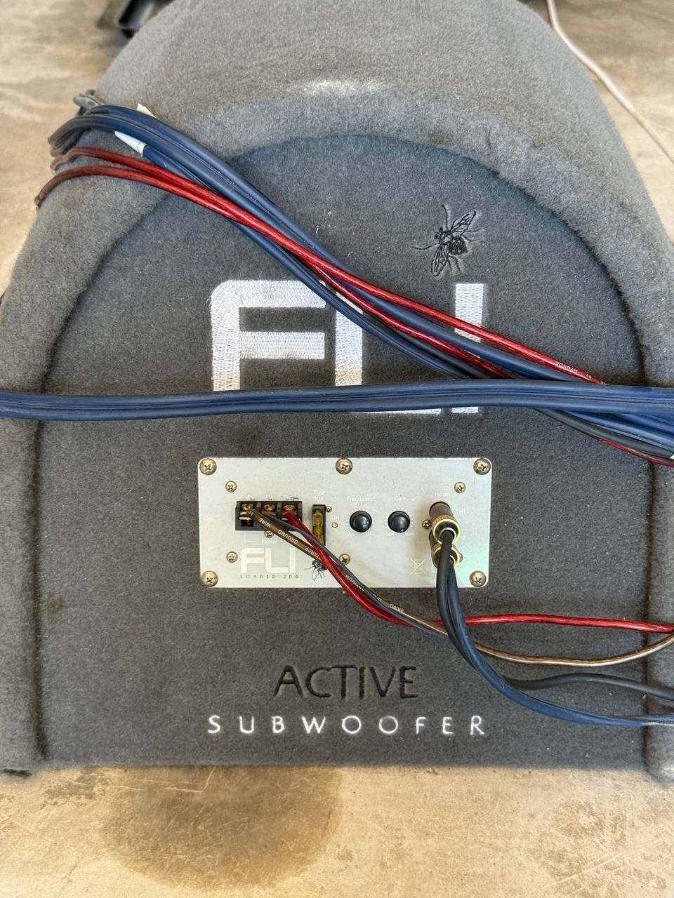 Сабвуфер FLI ACTIVE Loaded 200