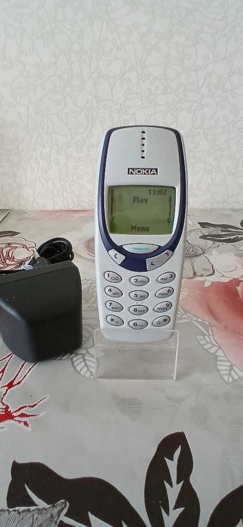 Nokia 3310.3330 z ładowarkami