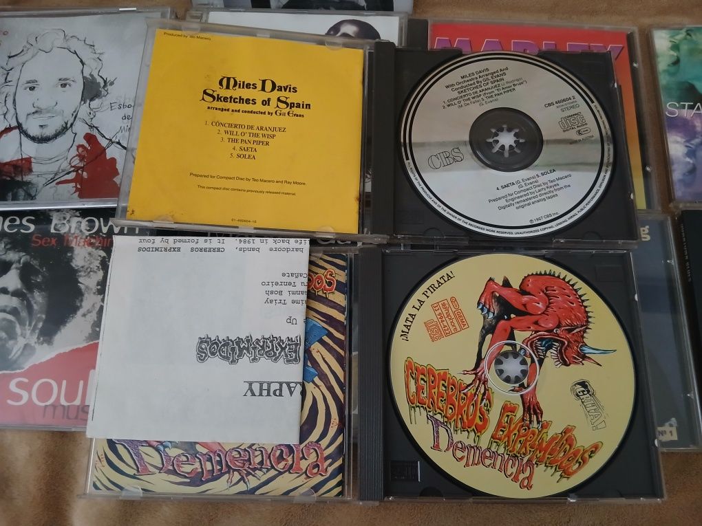 Lote de CD'S variado