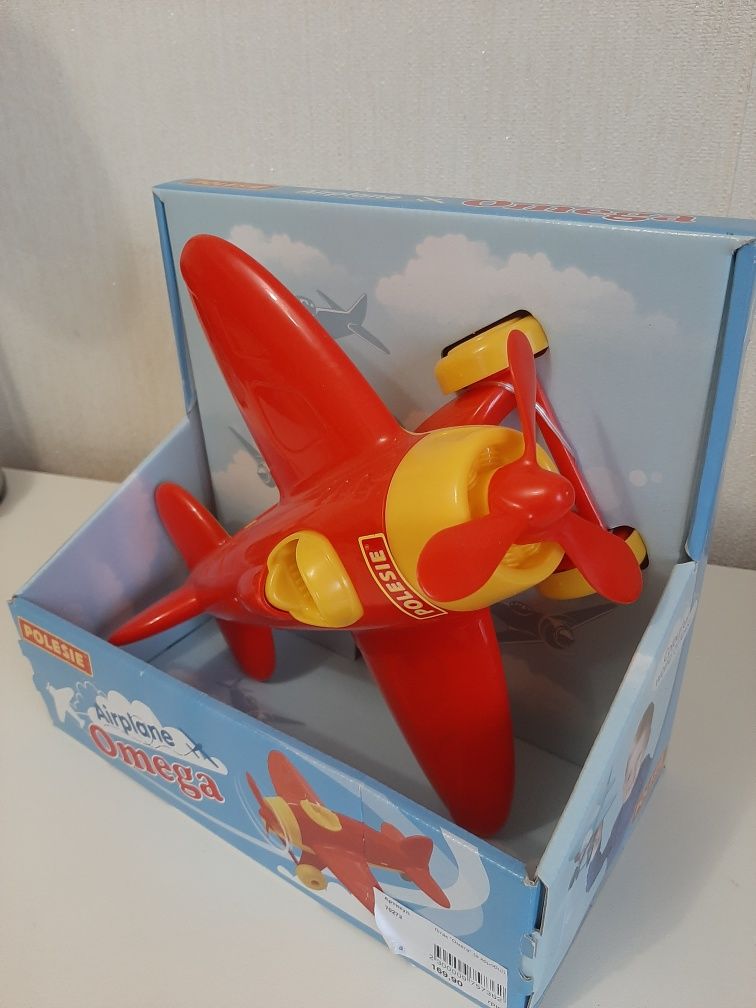 Самолёт Омега 70272