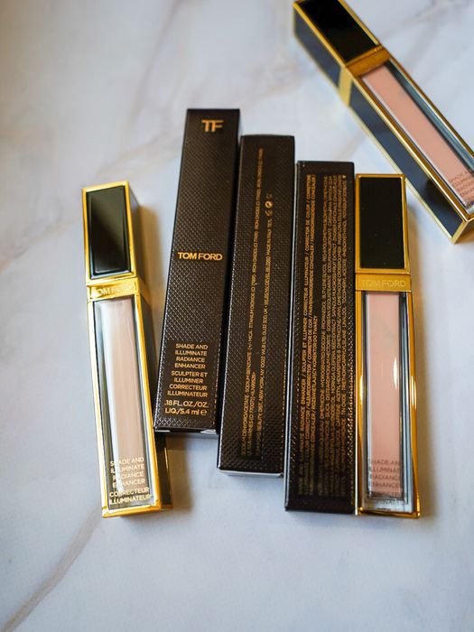 Консилер для обличчя Tom Ford Shade and Illuminate Radiance Enhancer