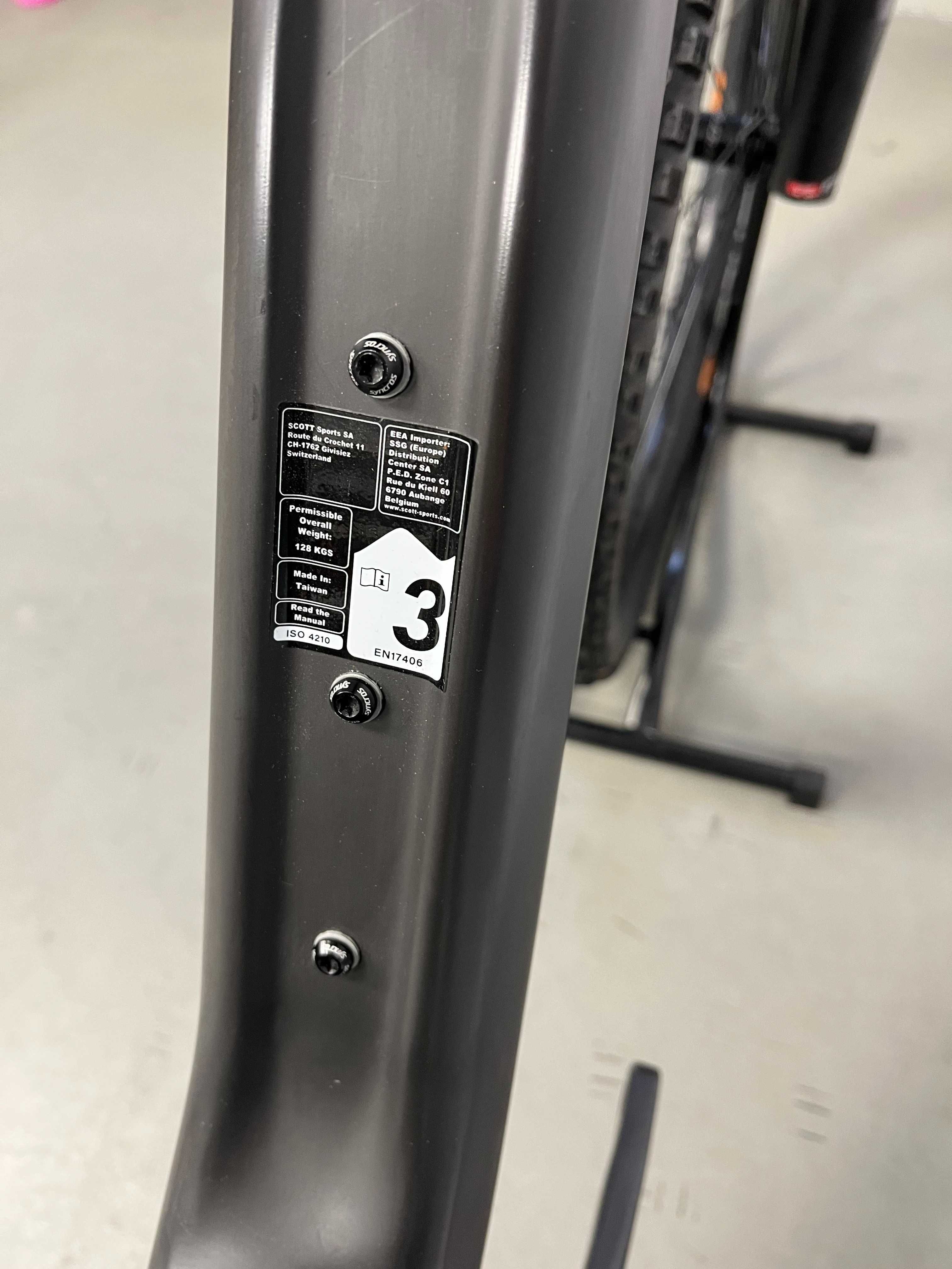 Wyprzedaż Rower Full Scott Spark 910 29" r. M FOX karbon