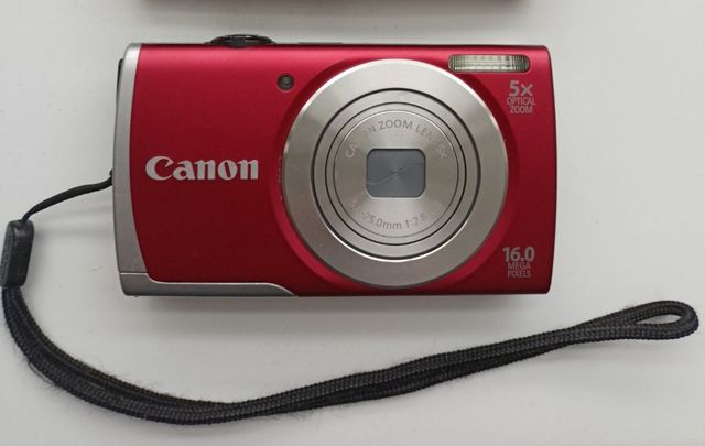 Aparat Canon A2600