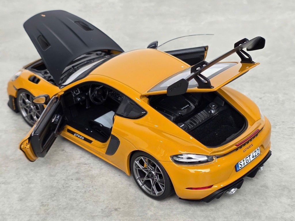 Porsche cayman gt4 RS - norev 1/18
