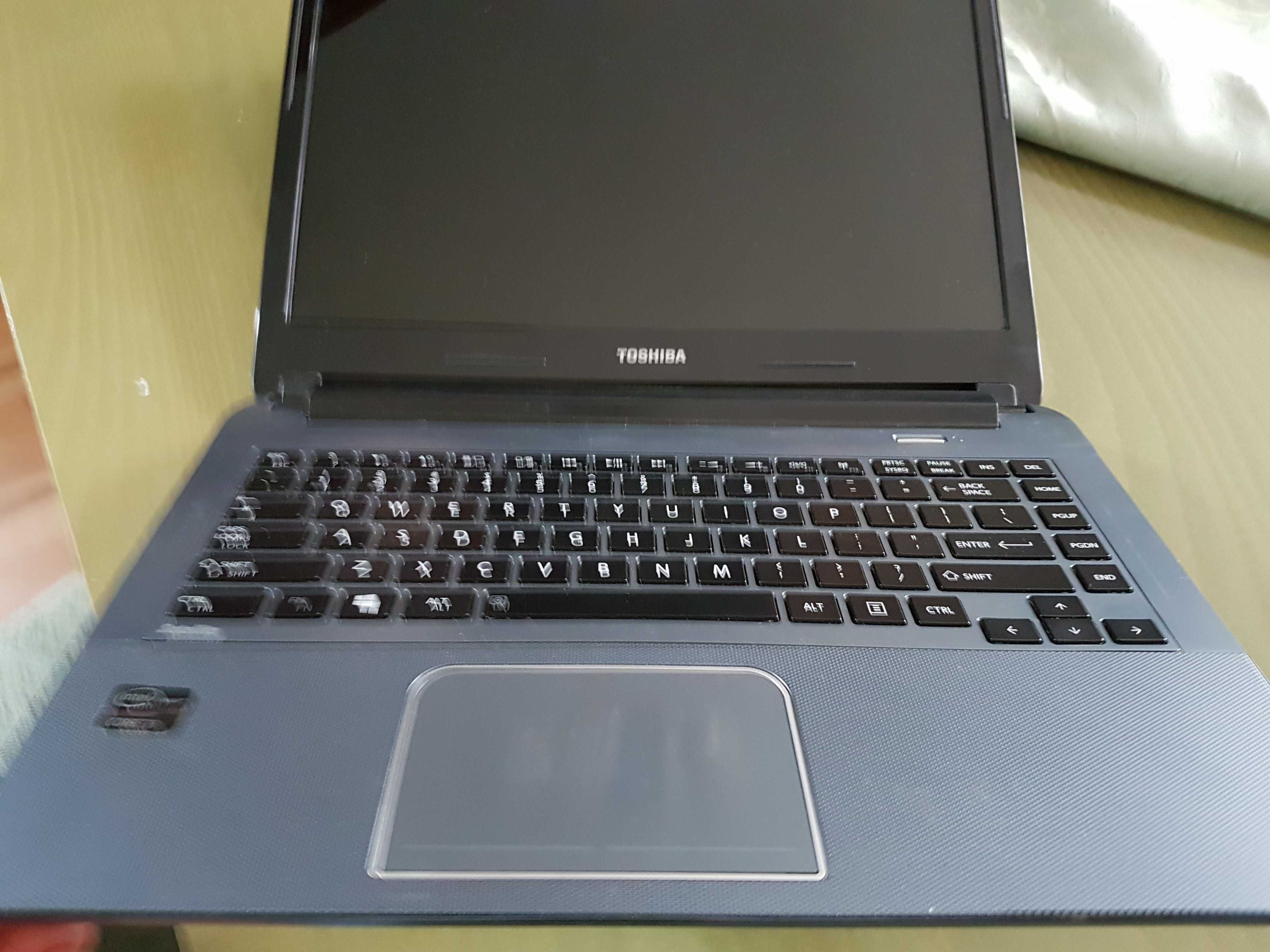 Laptop Acer ES1-512 intel 1,83 4gb ram hdmi 15,4cala z bater.ponad 3h