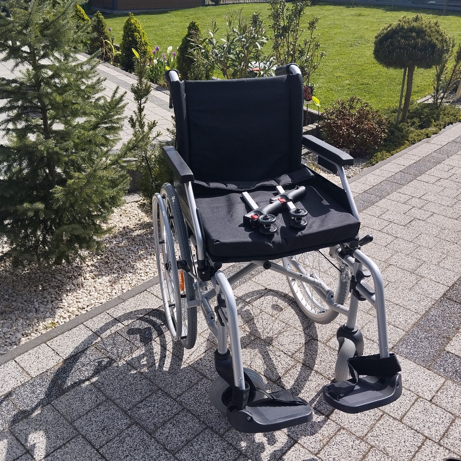 Nowy wózek inwalidzki