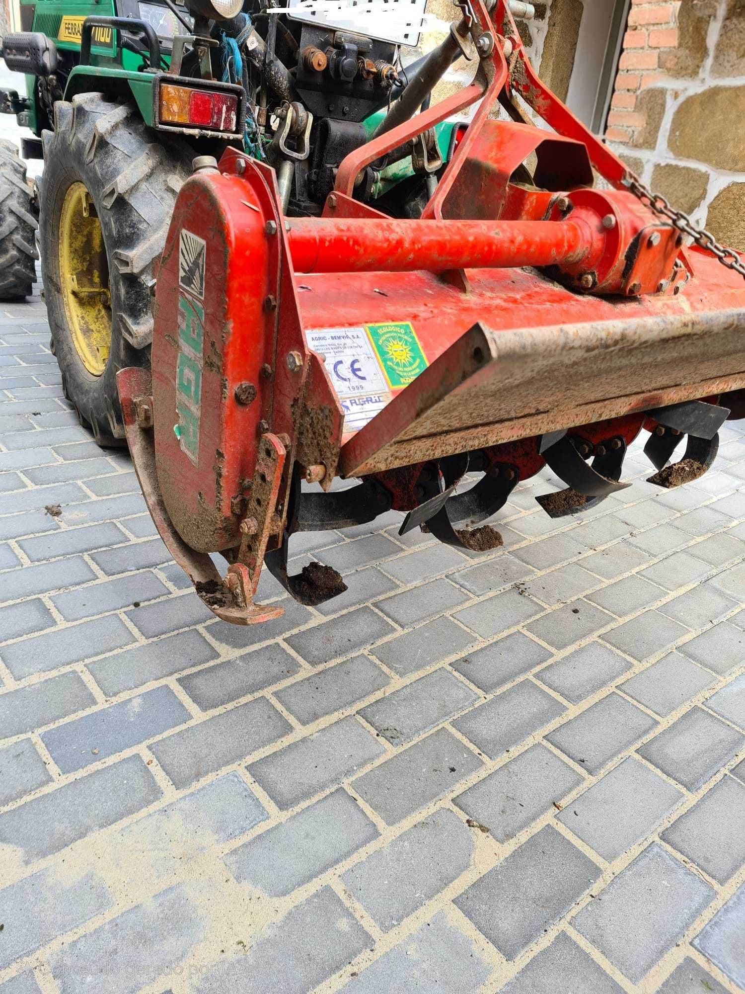 Tractor Ferrari 1100 + alfaias