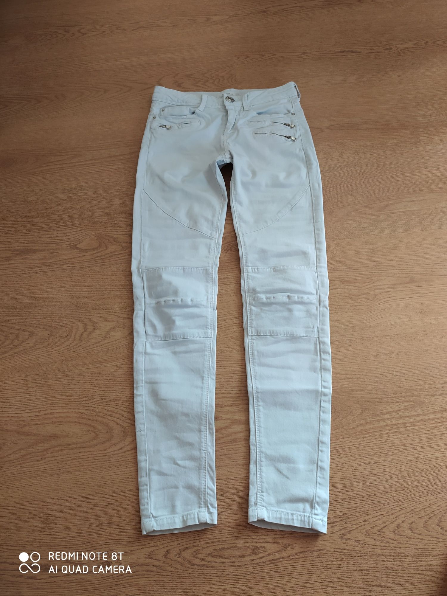 Spodnie jeans jeansy rurki Bershka xxs 32