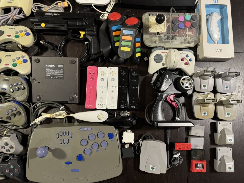 Comandos e acessórios Nintendo, Sega e PlayStation