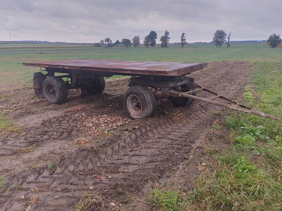 Przyczepa rolnicza wywrotka bss Brandys p 093  9 ton