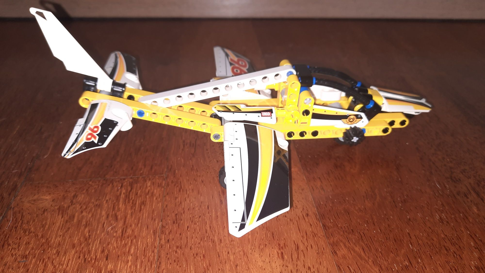 Lego Technic 42044 samolot 2 w 1
