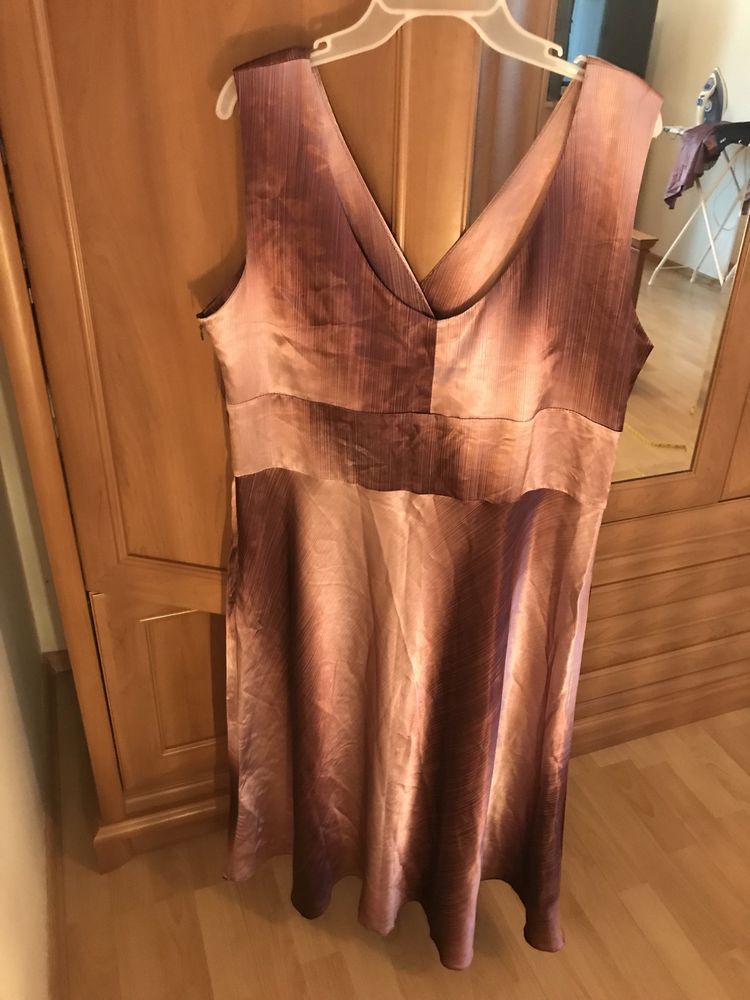 Śliska sukienka rozmiar 50