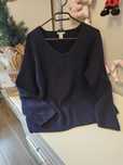 Mięsisty granatowy sweter kaszmirowy v- neck rozm. M