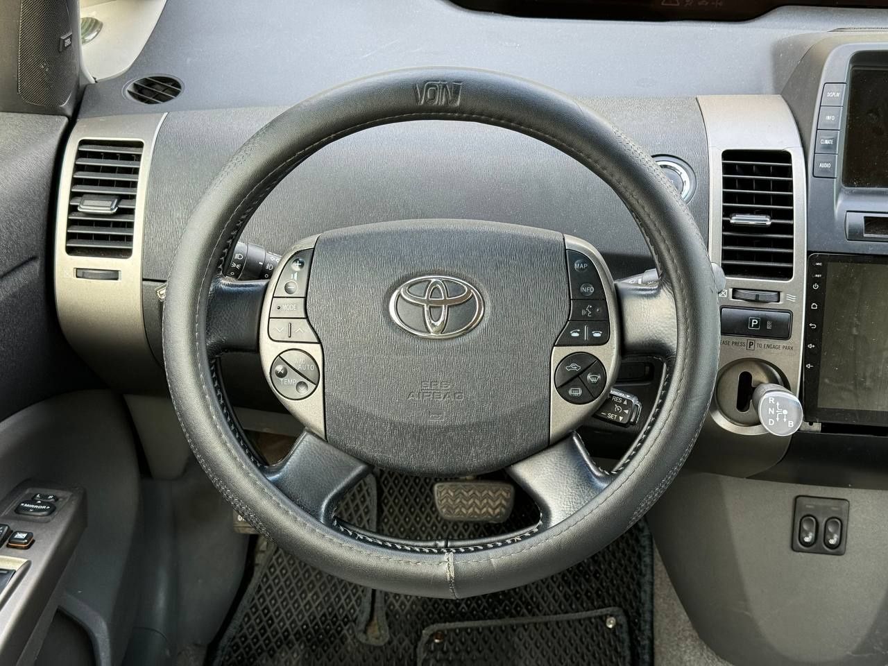 Toyota Prius 2008 року, 1.5 гібрид, 367т.км