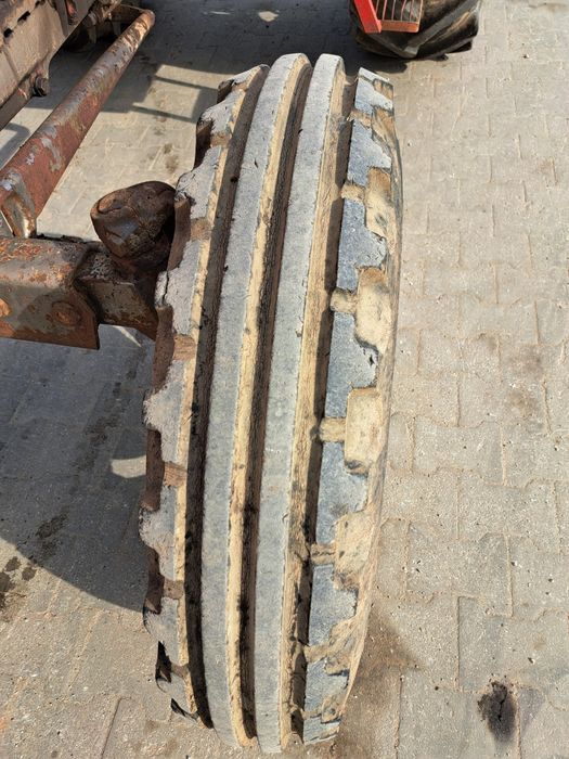 Ciągnik Massey Ferguson 1104