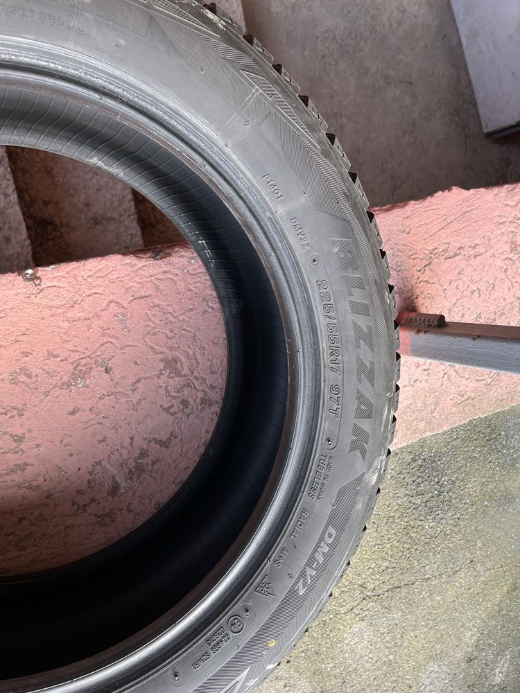 bridgestone blizzak 225 55r17