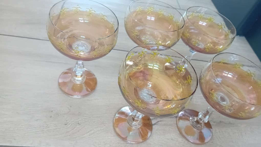 Kolorowe  kieliszki