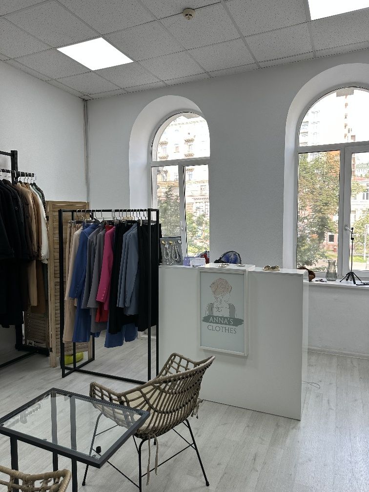 Без комиссии! Аренда под офис, салон, шоу-рум - 43 м.кв., в центре.