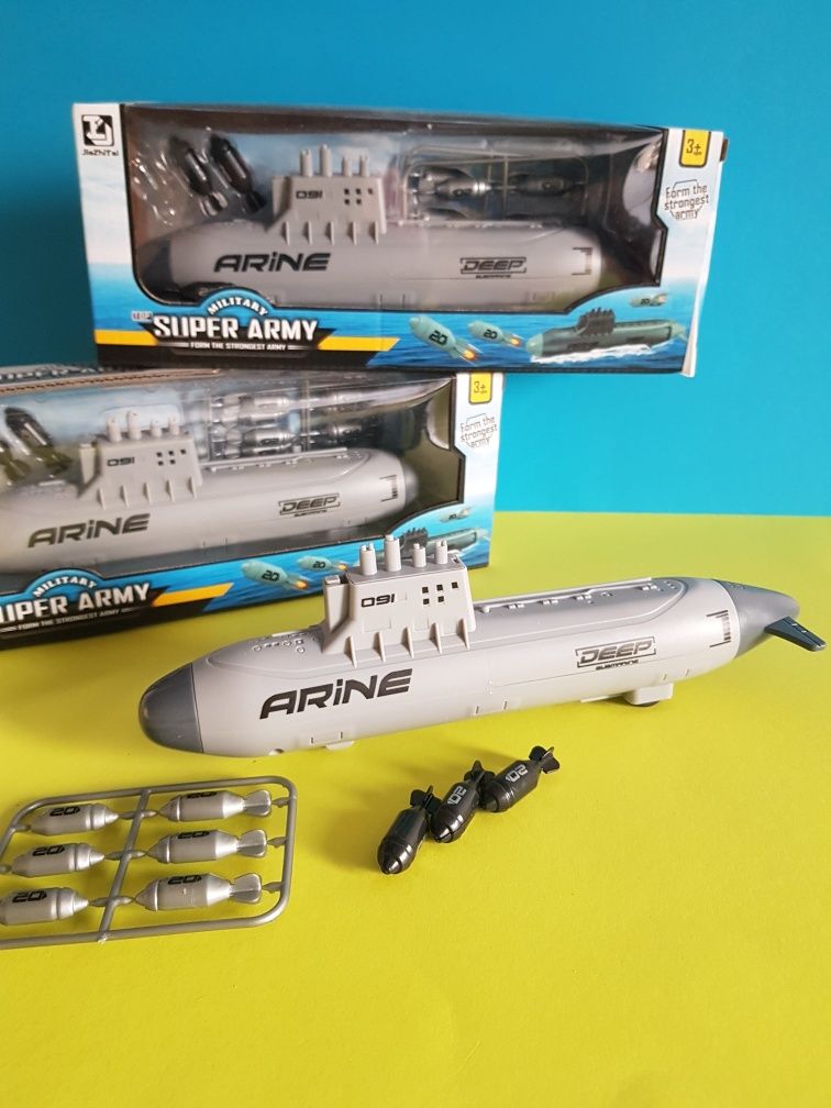 Іграшка підводний човен з ракетами, подводная лодка с ракетами