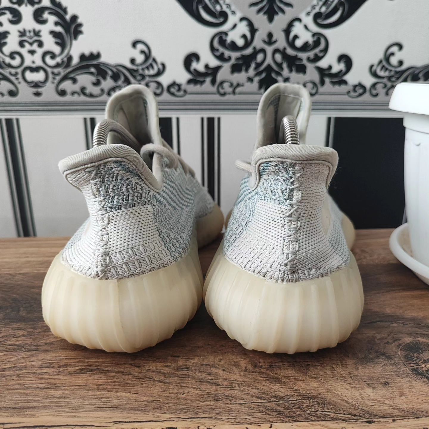 Кросівки Adidas Yeezy Boost 350 V2