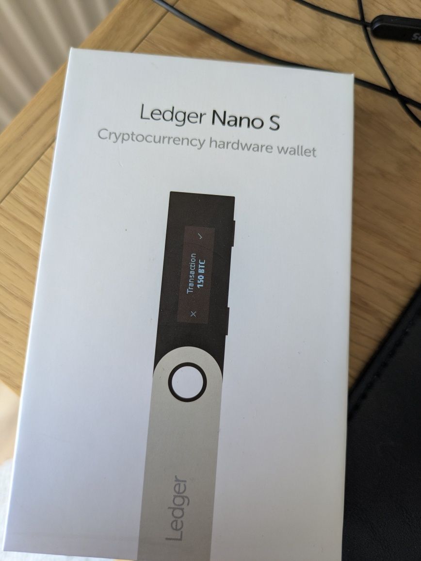 Ledger Nano S - Bezpieczny portfel do kryptowalut