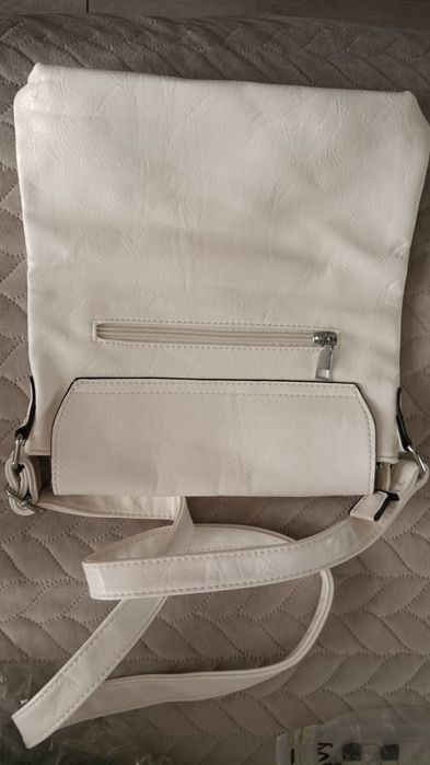 Sprzedam torebkę damska. Mała listonoszka