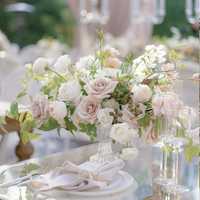 Оформлення весіль, букет нареченої, флористика, арка, декор